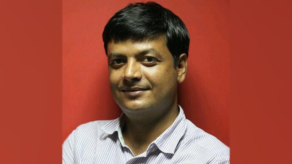 Senior journalist Vikas Bhadauria shared the news of Tiwari's death on Twitter. Senior journalist Vikas Bhadauria shared the news of Tiwari's death on Twitter.