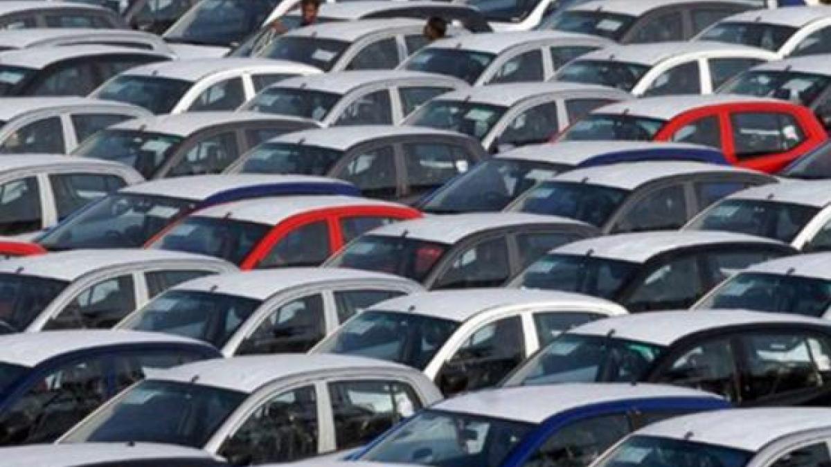 As per the latest data by the Society of Indian Automobile Manufacturers (SIAM), Three-wheeler sales came in at 24,091 units in January 2022, whereas two-wheeler sales stood at 1,128,293 . As per the latest data by the Society of Indian Automobile Manufacturers (SIAM), Three-wheeler sales came in at 24,091 units in January 2022, whereas two-wheeler sales stood at 1,128,293 .