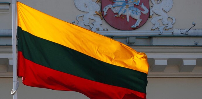 Lithuania warns banks of cyber attacks, power cuts amid Russia-Ukraine standoff (Photo: Reuters) Lithuania warns banks of cyber attacks, power cuts amid Russia-Ukraine standoff (Photo: Reuters)
