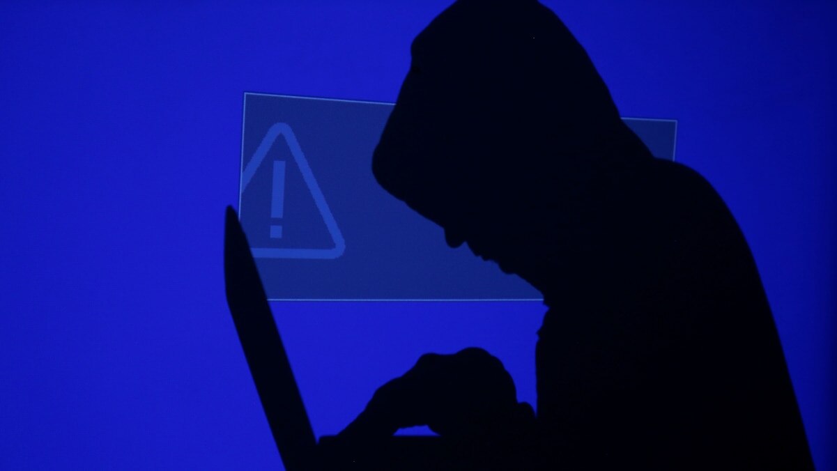 North Korea cyber-attacks a hacker, he shuts down their whole internet