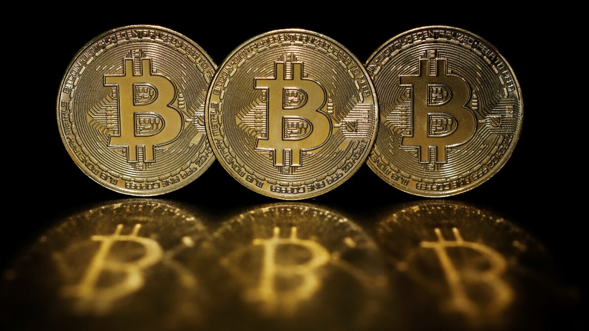 In the middle of Russia attack, Ukraine is raising relief funds in cryptocurrency - Vimarsana News