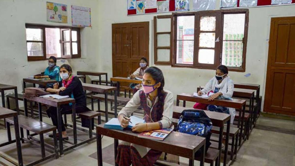 The survey, conducted by LocalCircles, received 3,286 responses from residents across all districts of UP. Sixty-three per cent of the respondents were men, while 37 per cent were women. The survey, conducted by LocalCircles, received 3,286 responses from residents across all districts of UP. Sixty-three per cent of the respondents were men, while 37 per cent were women.