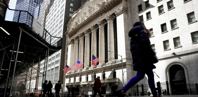 Eight of the 11 major S&P sectors fell, with technology and communication services leading the declines. (Photo: Reuters) Eight of the 11 major S&P sectors fell, with technology and communication services leading the declines. (Photo: Reuters)