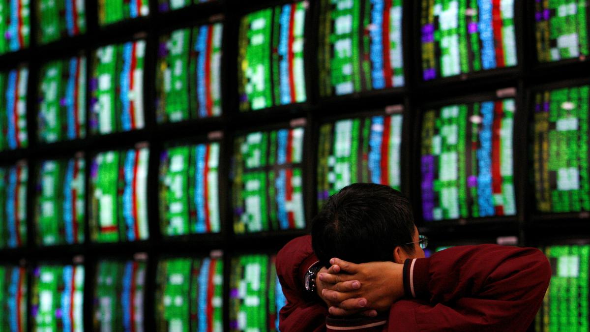 Russia-Ukraine conflict: World stocks regroup as investors hold their breath