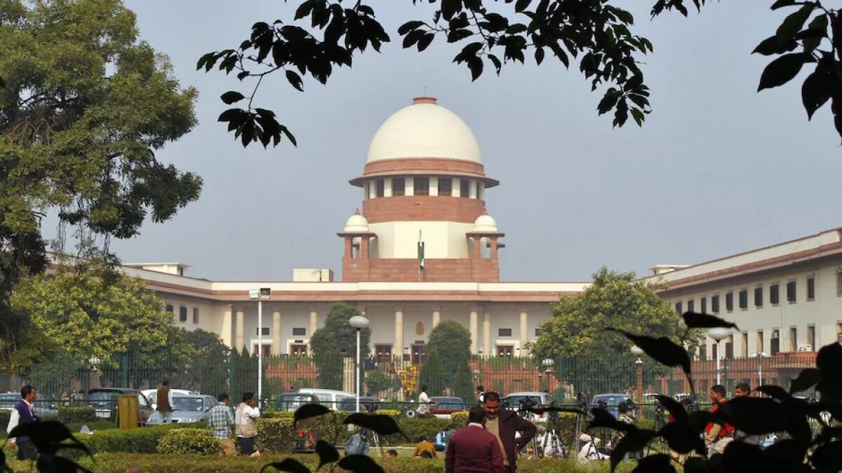 The suggestion was mooted by a bench headed by Chief Justice N V Ramana while adjourning to March 9 the hearing on Amazon's appeal against the January 5 order of the Delhi HC. The suggestion was mooted by a bench headed by Chief Justice N V Ramana while adjourning to March 9 the hearing on Amazon's appeal against the January 5 order of the Delhi HC.