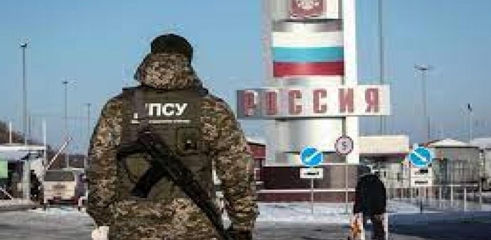 According to data from Russia's central bank, total Russian banking foreign assets and liabilities stood at $200.6 billion and $134.5 billion respectively with the U.S. dollar share amounting to around 53% of both, down from 76%-81% two decades ago. According to data from Russia's central bank, total Russian banking foreign assets and liabilities stood at $200.6 billion and $134.5 billion respectively with the U.S. dollar share amounting to around 53% of both, down from 76%-81% two decades ago.