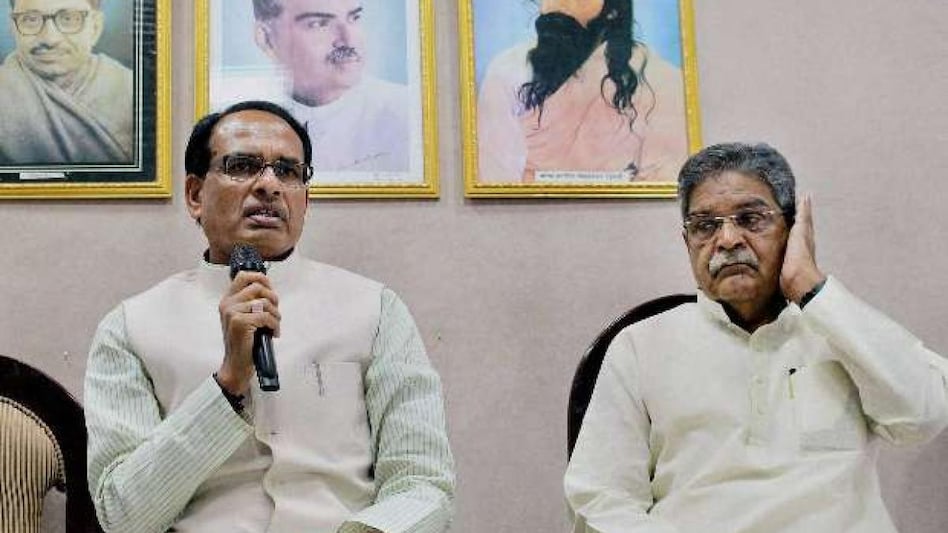 "The charge-sheet was filed on Thursday in the special CBI court of Nitiraj Singh Sisodia hearing Vyapam-related cases, against 160 new accused, including Pankaj Trivedi. "The charge-sheet was filed on Thursday in the special CBI court of Nitiraj Singh Sisodia hearing Vyapam-related cases, against 160 new accused, including Pankaj Trivedi.