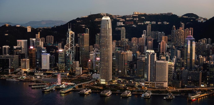 A general view of Two International Finance Centre (IFC), HSBC headquarters and Bank of China in Hong Kong, China. (Photo: Reuters) A general view of Two International Finance Centre (IFC), HSBC headquarters and Bank of China in Hong Kong, China. (Photo: Reuters)