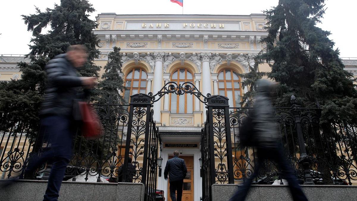 Ukraine crisis: US blocks transactions with Russia's central bank (Photo: Reuters) Ukraine crisis: US blocks transactions with Russia's central bank (Photo: Reuters)
