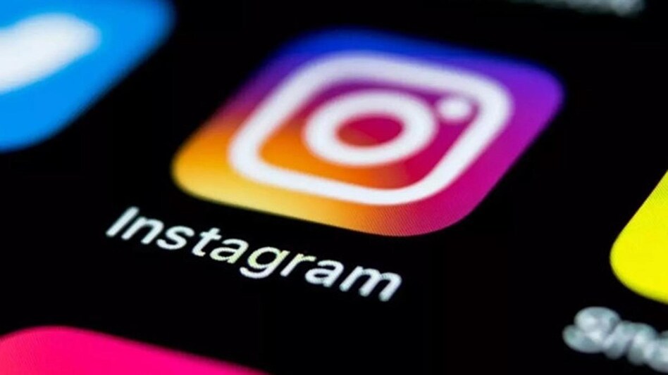 Instagram might be adding some new features for Story replies soon Instagram might be adding some new features for Story replies soon