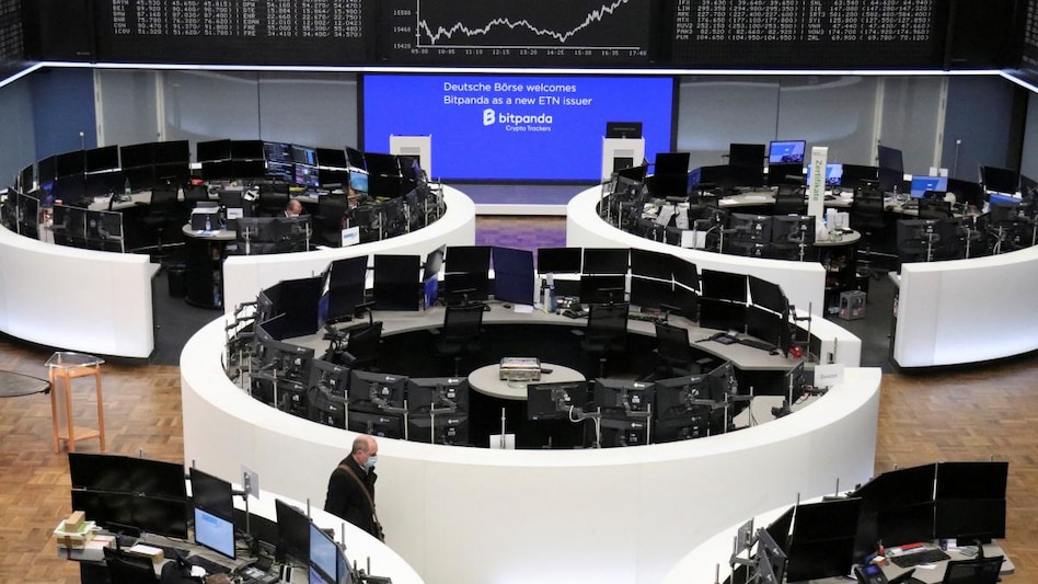 The German share price index DAX graph is pictured at the stock exchange in Frankfurt, Germany, December 22 (Photo: Reuters) The German share price index DAX graph is pictured at the stock exchange in Frankfurt, Germany, December 22 (Photo: Reuters)