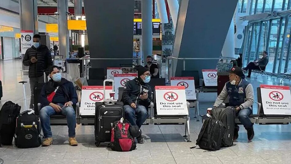 COVID-19 testing dropped for fully vaccinated travellers entering Canada COVID-19 testing dropped for fully vaccinated travellers entering Canada