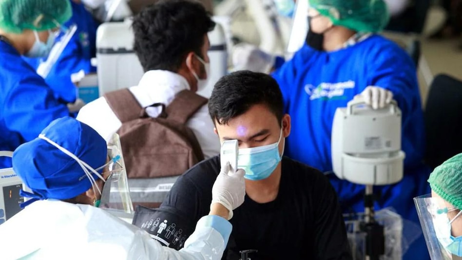 Everyone in Shenzhen will undergo three rounds of testing after 60 new cases were reported Sunday Everyone in Shenzhen will undergo three rounds of testing after 60 new cases were reported Sunday