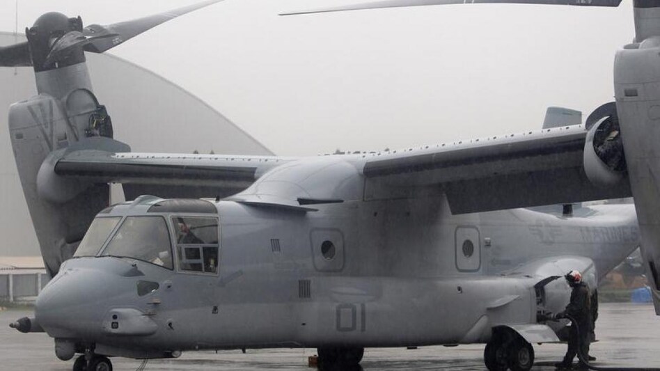 A U.S. Marine refuels a V-22 Osprey, ferrying personnel to help in the relief efforts in Tacloban City, at Villamor Air Base in Manila November 13, 2013 (Photo: Reuters) A U.S. Marine refuels a V-22 Osprey, ferrying personnel to help in the relief efforts in Tacloban City, at Villamor Air Base in Manila November 13, 2013 (Photo: Reuters)