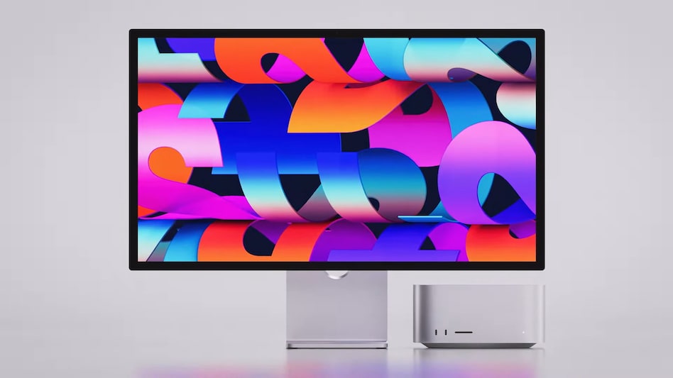 Apple Mac Studio with M1 Ultra chipset launched, aims to please users who want power but not Pro price Apple Mac Studio with M1 Ultra chipset launched, aims to please users who want power but not Pro price