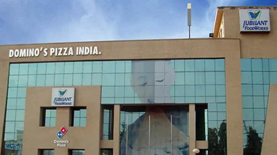 Jubilant FoodWorks is a part of the Jubilant Bhartia Group, owned by Shyam Sunder Bhartia (husband of Shobhana Bhartia) and Hari Bhartia. Jubilant FoodWorks is a part of the Jubilant Bhartia Group, owned by Shyam Sunder Bhartia (husband of Shobhana Bhartia) and Hari Bhartia.
