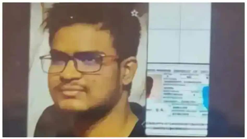 Naveen is from Chalageri village of Ranebennur taluk in Haveri district. Naveen is from Chalageri village of Ranebennur taluk in Haveri district.