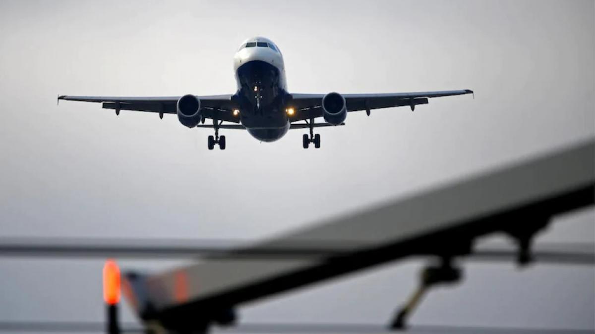 On March 8, the civil aviation ministry announced that regular overseas flights will resume from March 27 amid a decline in coronavirus cases. On March 8, the civil aviation ministry announced that regular overseas flights will resume from March 27 amid a decline in coronavirus cases.