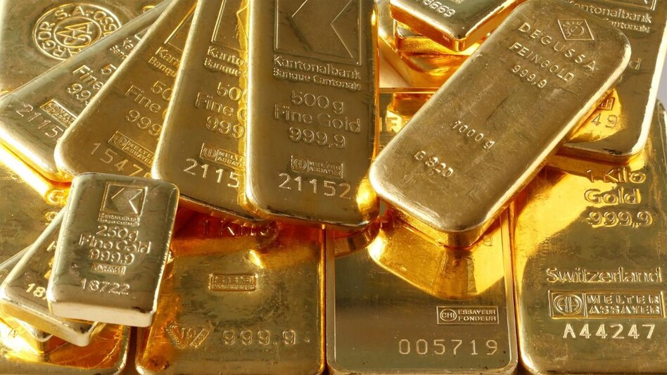 Holdings of the world's largest gold-backed exchange-traded fund, SPDR Gold Trust, rose 0.8% to 1,082.44 tonnes on Friday - a high since March 2021. Holdings of the world's largest gold-backed exchange-traded fund, SPDR Gold Trust, rose 0.8% to 1,082.44 tonnes on Friday - a high since March 2021.
