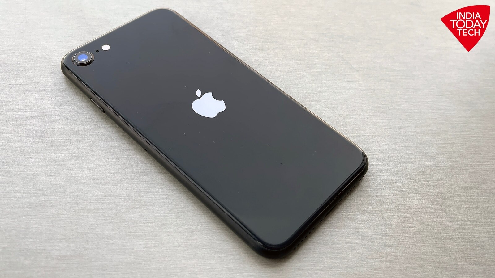 Apple iPhone SE 2022 review in 5 points: Some things great, some things same Apple iPhone SE 2022 review in 5 points: Some things great, some things same