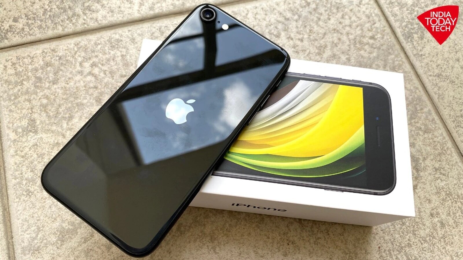 Apple may confirm March 8 event today for likely launch of iPhone SE 3 5G - Vimarsana News
