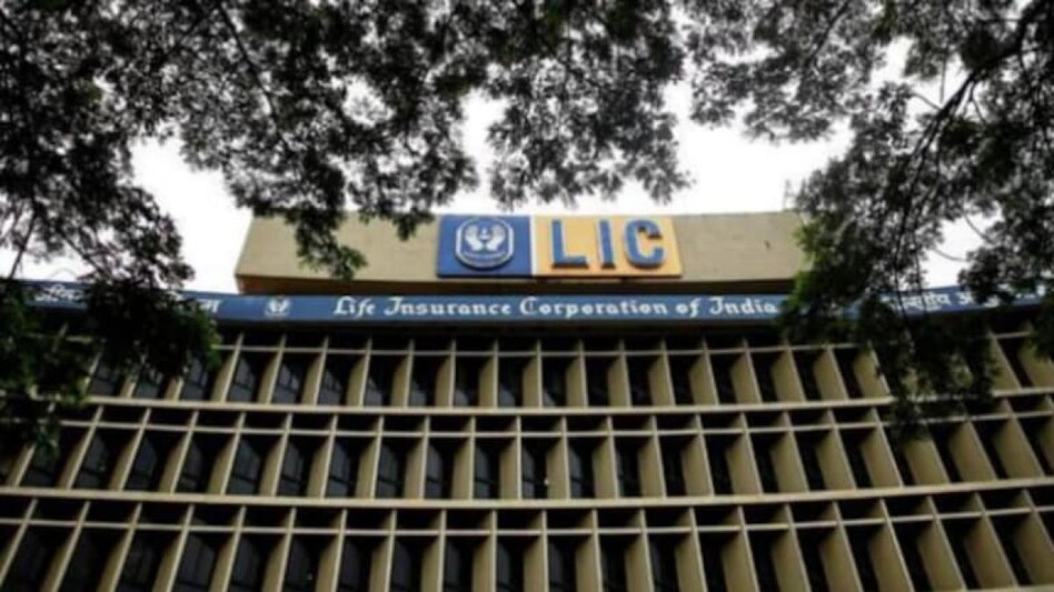 Life Insurance Corporation of India (LIC) has increased its stake in HDFC Asset Management Company (AMC) Ltd to 7.026 per cent from its earlier 5.005 per cent. Life Insurance Corporation of India (LIC) has increased its stake in HDFC Asset Management Company (AMC) Ltd to 7.026 per cent from its earlier 5.005 per cent.