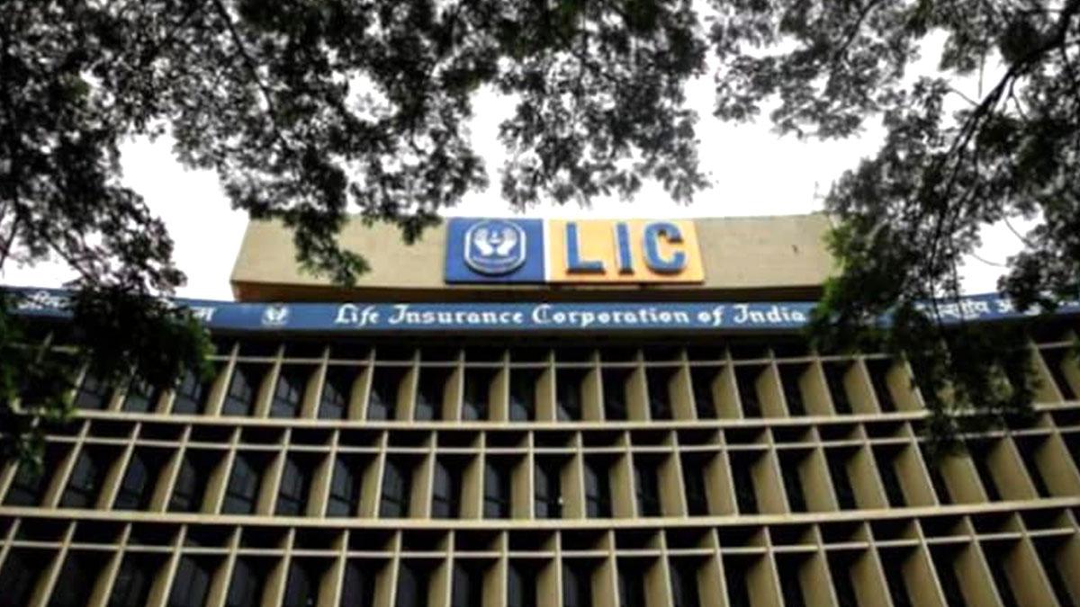 LIC Q3 result: The IPO-bound company had booked profit worth Rs 29,102 crore in the first six months of FY22. LIC Q3 result: The IPO-bound company had booked profit worth Rs 29,102 crore in the first six months of FY22.