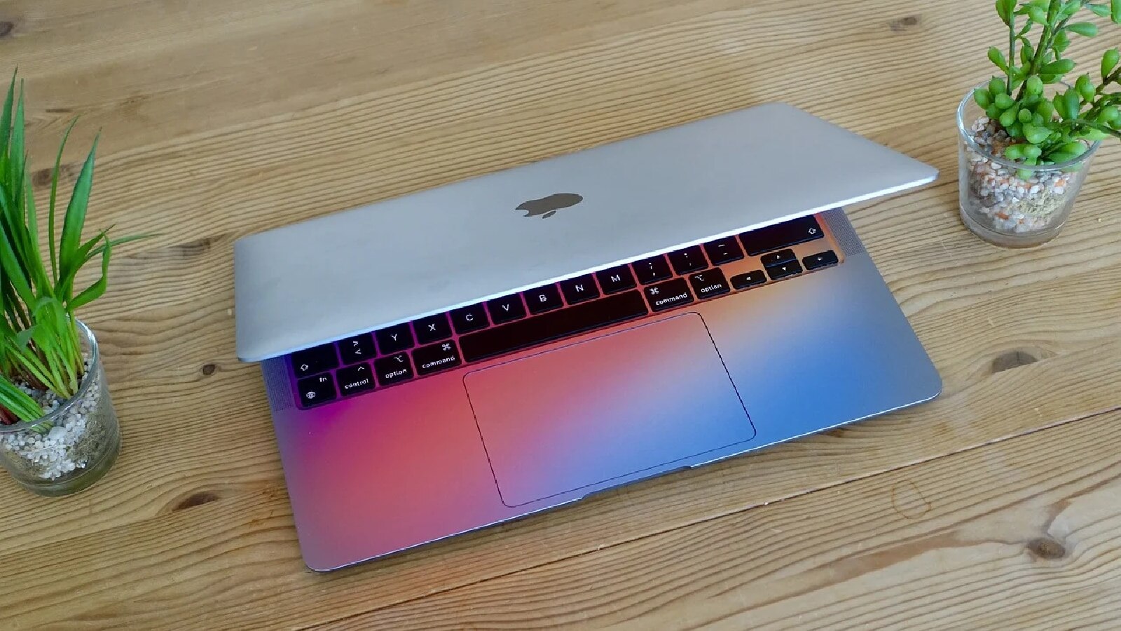 Apple tipped again to launch MacBook Air, MacBook Pro with M2 chip this year Apple tipped again to launch MacBook Air, MacBook Pro with M2 chip this year