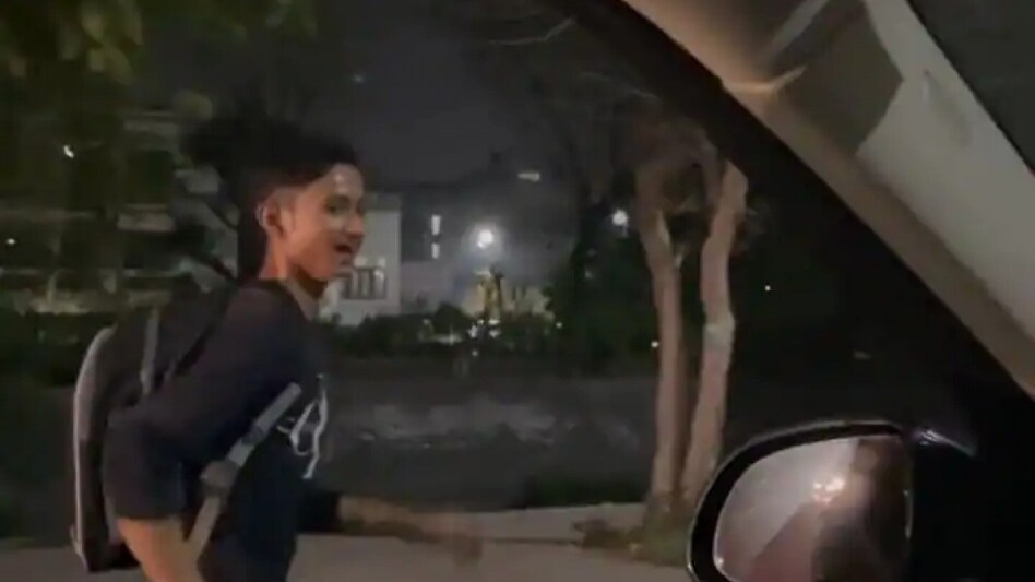 In the playful conversation, Kapri tells Mehra that his clip may go viral. "Who will recognise me?" the boy said. "If it goes viral, it's okay. I'm not doing anything wrong," he adds. In the playful conversation, Kapri tells Mehra that his clip may go viral. "Who will recognise me?" the boy said. "If it goes viral, it's okay. I'm not doing anything wrong," he adds.