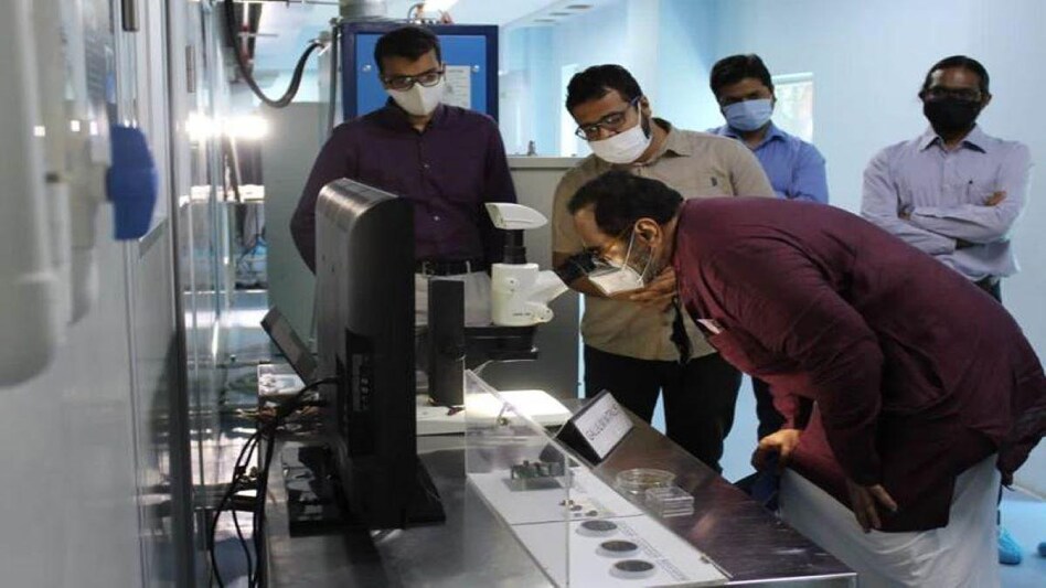 Chandrasekhar also saw GaN transistors fabricated in IISc Centre for Nano Science and Engineering (CeNSE) fab. Chandrasekhar also saw GaN transistors fabricated in IISc Centre for Nano Science and Engineering (CeNSE) fab.