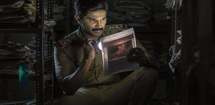 Dulquer Salmaan plays the role of SI Aravind Karunakaran in the upcoming Malayalam film Salute Dulquer Salmaan plays the role of SI Aravind Karunakaran in the upcoming Malayalam film Salute