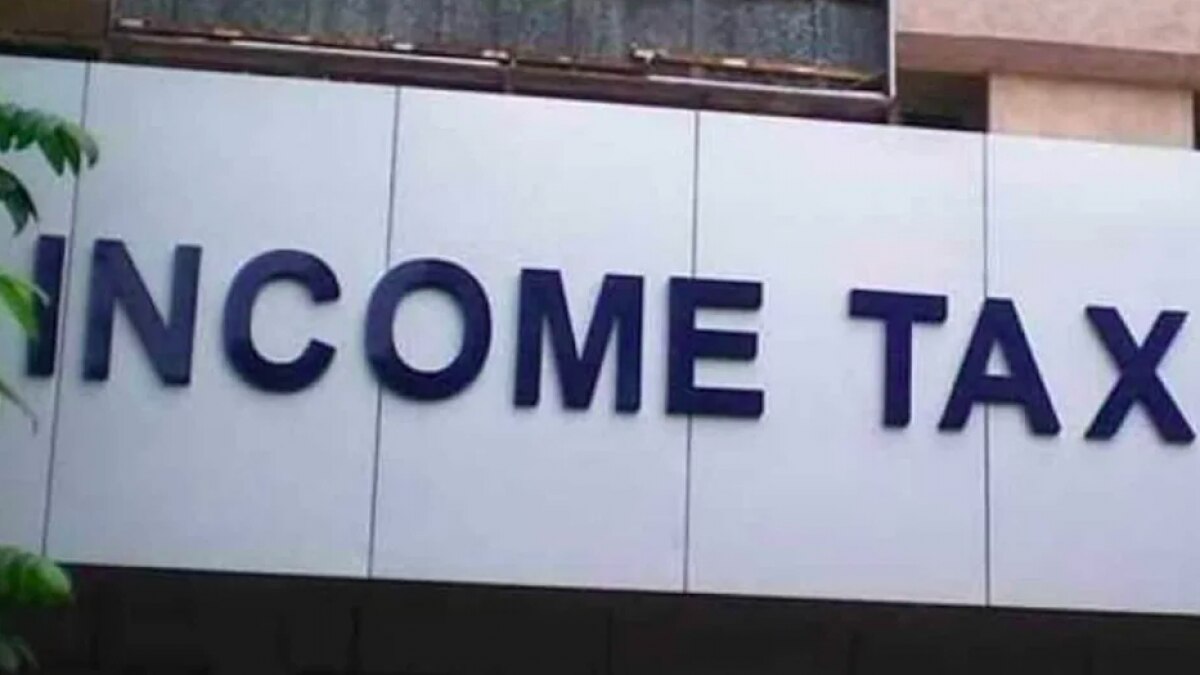 Mumbai: Income Tax Dept raids BMC contractors, others