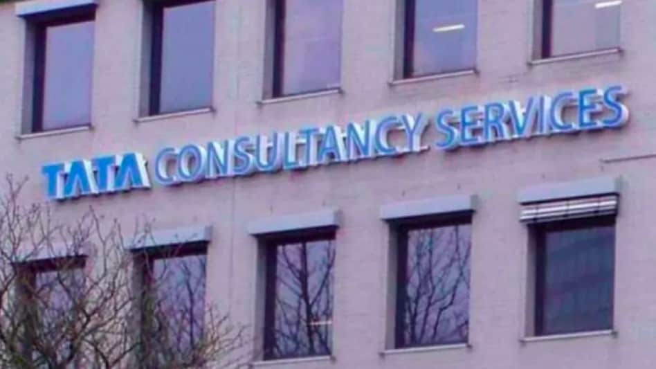 The previous buyback of TCS worth about Rs 16,000 crore, had opened on December 18, 2020, and closed on January 1, 2021. The previous buyback of TCS worth about Rs 16,000 crore, had opened on December 18, 2020, and closed on January 1, 2021.