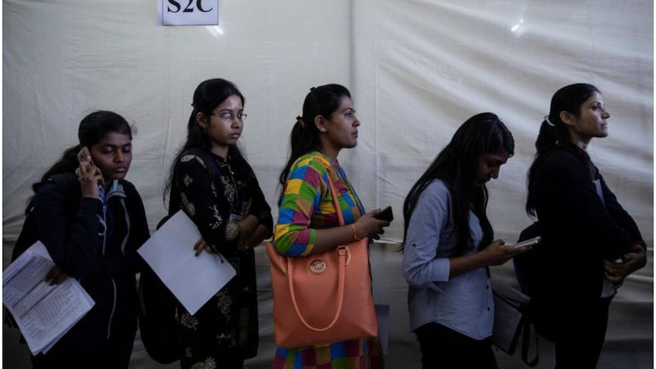 Naukri.com experienced a 15 per cent YoY growth in 2021 and a 9 per cent YoY increase in 2020 of active female jobseekers Naukri.com experienced a 15 per cent YoY growth in 2021 and a 9 per cent YoY increase in 2020 of active female jobseekers