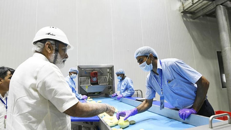 The Prime Minister said that potato, honey and other related products are changing the destiny of the farmers (Image: AajTak/Himanshu Mishra) The Prime Minister said that potato, honey and other related products are changing the destiny of the farmers (Image: AajTak/Himanshu Mishra)