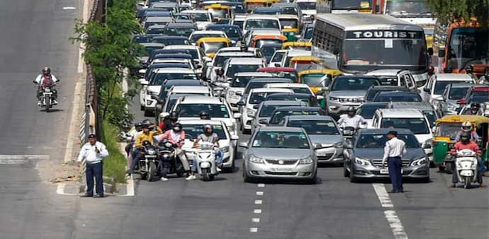 The ODAWS algorithm is used to interpret sensor data and offer real-time notifications to the driver, boosting road safety. The ODAWS algorithm is used to interpret sensor data and offer real-time notifications to the driver, boosting road safety.