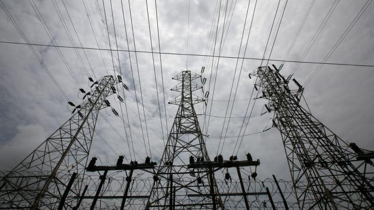 India risks widespread power blackouts this summer