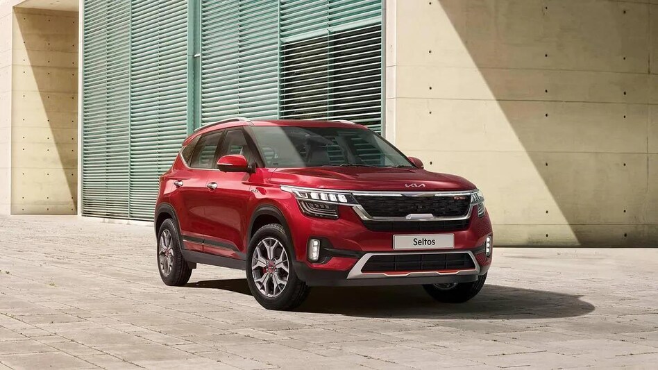The refreshed Kia Seltos has been updated with 13 new enhancements, while the Sonet has been updated with 9 additional features. The refreshed Kia Seltos has been updated with 13 new enhancements, while the Sonet has been updated with 9 additional features.