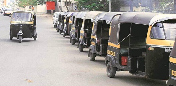 There are over 90,000 autos and more than 80,000 registered taxis complementing the public transport system in the city. There are over 90,000 autos and more than 80,000 registered taxis complementing the public transport system in the city.
