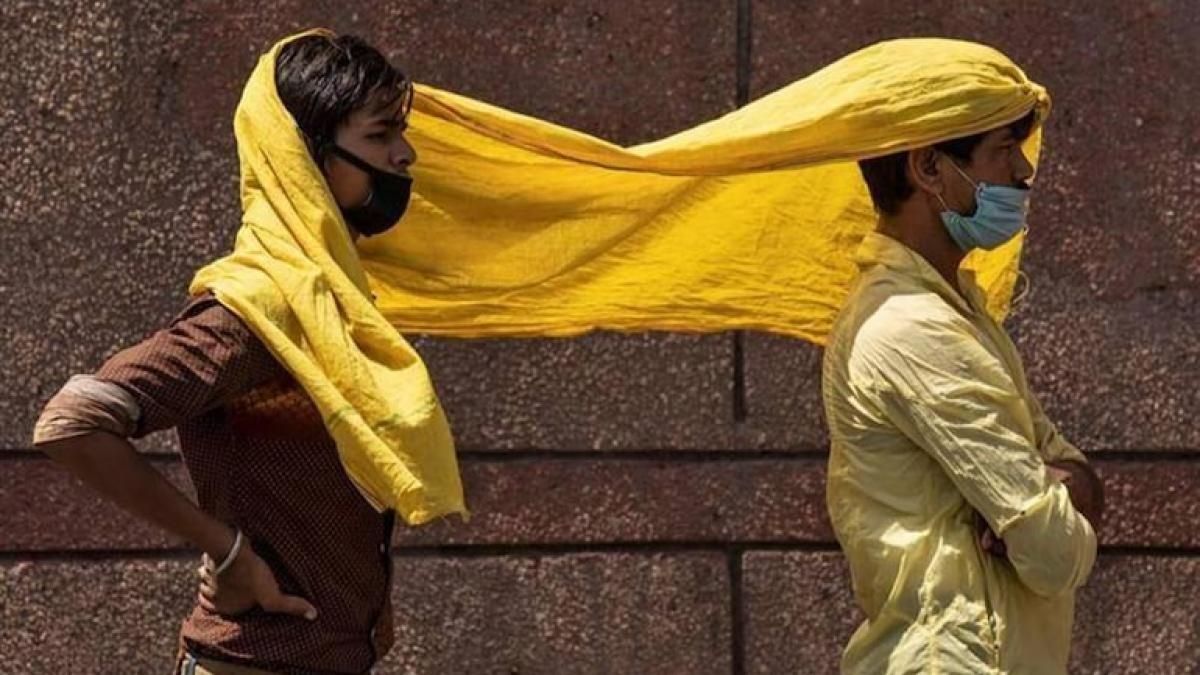 Delhi records minimum temperature of 22 degrees Celsius Delhi records minimum temperature of 22 degrees Celsius