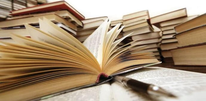 CBSE drops chapters on Islamic empires, Cold War from syllabus CBSE drops chapters on Islamic empires, Cold War from syllabus