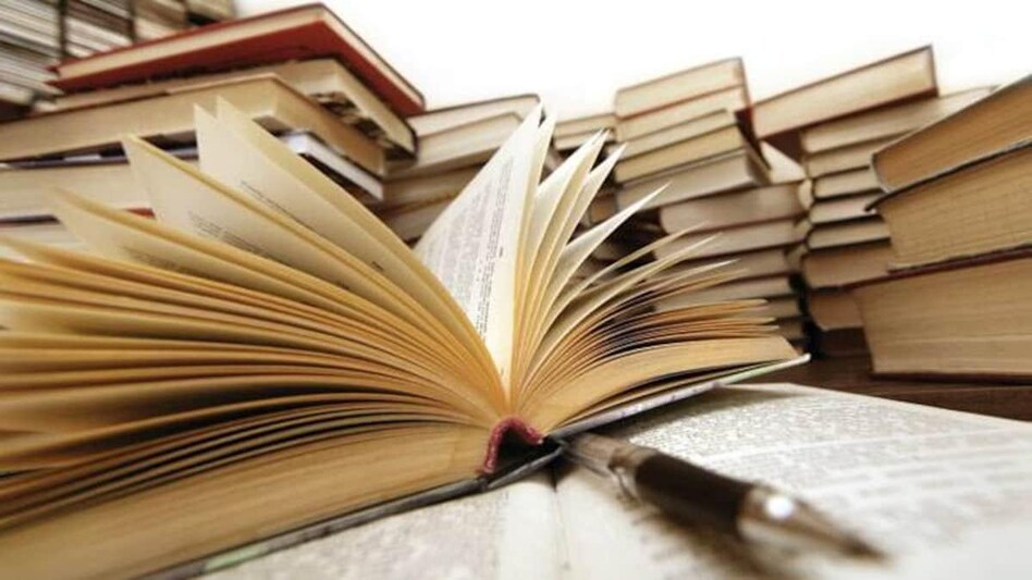 CBSE drops chapters on Islamic empires, Cold War from syllabus CBSE drops chapters on Islamic empires, Cold War from syllabus