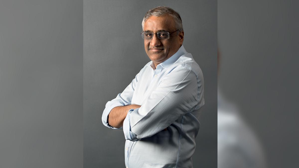 Kishore Biyani-led Future Group issue in limbo after lenders reject RIL deal Kishore Biyani-led Future Group issue in limbo after lenders reject RIL deal