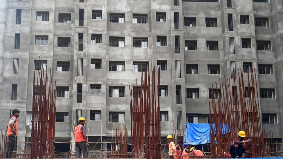 Maharashtra govt to re-allot stuck slum projects to new builders Maharashtra govt to re-allot stuck slum projects to new builders