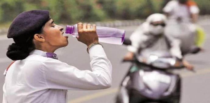 India sweats over worst power cuts in 6 years amid extreme heatwave conditions India sweats over worst power cuts in 6 years amid extreme heatwave conditions
