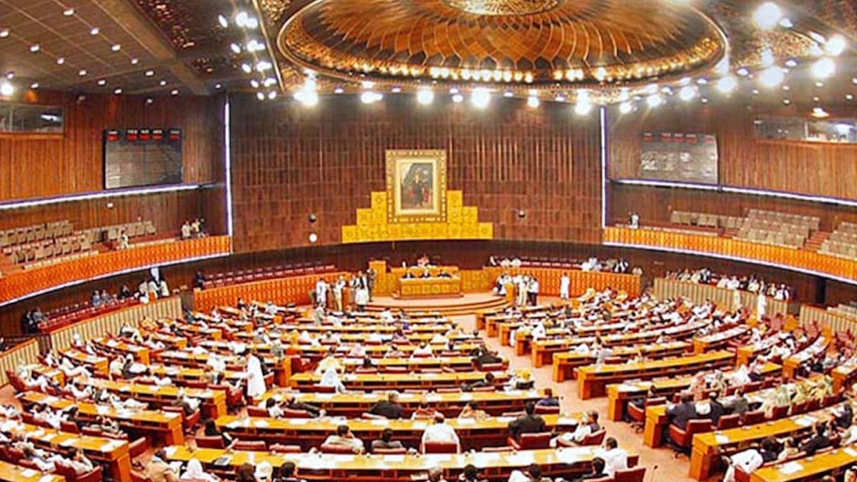 Pakistan: National Assembly's session begins to elect new PM Pakistan: National Assembly's session begins to elect new PM