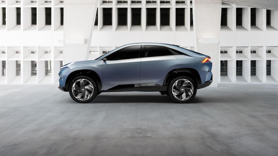 The new car is expected to offer up to 500 km of driving range on a single charge. The new car is expected to offer up to 500 km of driving range on a single charge.