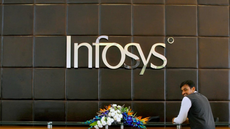 Infosys reported a 12 per cent year-on-year increase in net profit at Rs 5,686 crore Infosys reported a 12 per cent year-on-year increase in net profit at Rs 5,686 crore