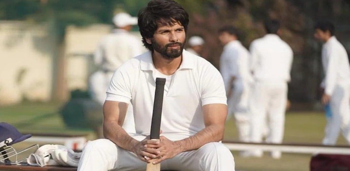 Jersey is the Hindi remake of the Telugu film of the same name and has been written and directed by Gowtam Tinnanuri Jersey is the Hindi remake of the Telugu film of the same name and has been written and directed by Gowtam Tinnanuri