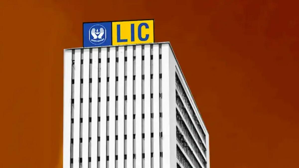 As per the revised plan now the government will now disinvest a 3.5 per cent stake in LIC to collect approximately Rs 21,000 crore from the markets. As per the revised plan now the government will now disinvest a 3.5 per cent stake in LIC to collect approximately Rs 21,000 crore from the markets.